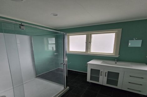 Photo of property in 21 Olivia Crescent, Tawa, Wellington, 5028