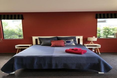 Photo of property in 9 Rosetti Rise, West Harbour, Auckland, 0618