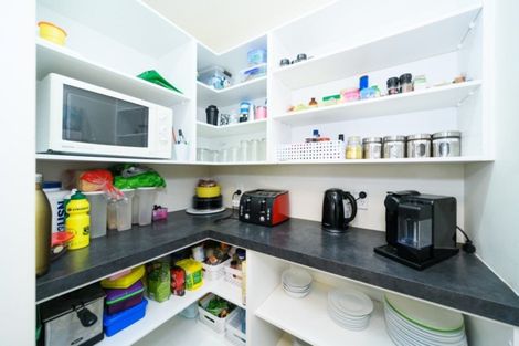 Photo of property in 2 Rose Place, Awapuni, Palmerston North, 4412