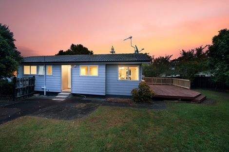 Photo of property in 17 Clyma Place, Massey, Auckland, 0614