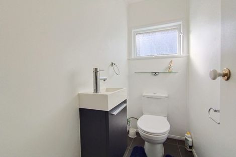 Photo of property in 1230 Alfriston Road, Alfriston, Manurewa, 2576