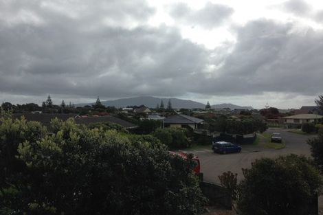 Photo of property in 25 Tobys Way, Waikanae Beach, Waikanae, 5036