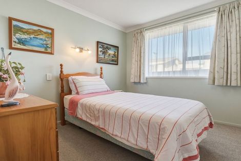 Photo of property in 94 Ronaldsay Street, Palmerston, 9430