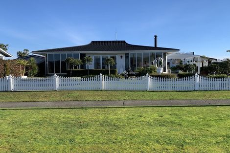 Photo of property in 165 Hall Street, Hokitika, 7810