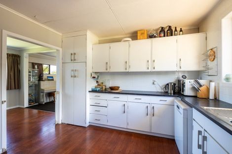 Photo of property in 114 Oxford Road, Okato, 4335