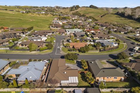 Photo of property in 18 Rosella Drive, Welcome Bay, Tauranga, 3112
