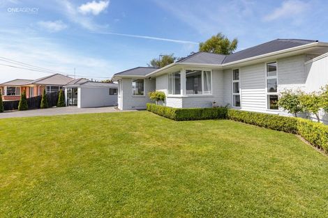 Photo of property in 17 Newport Street, Avondale, Christchurch, 8061