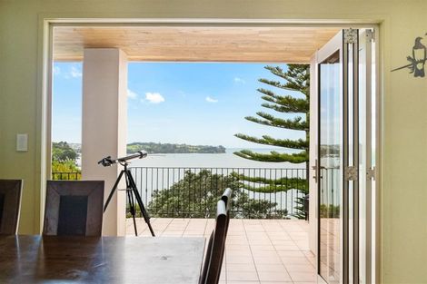 Photo of property in 985 Whangaparaoa Road, Tindalls Beach, Whangaparaoa, 0930