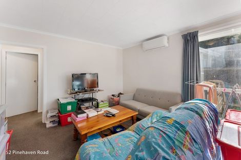 Photo of property in 52 Pinehaven Road, Pinehaven, Upper Hutt, 5019