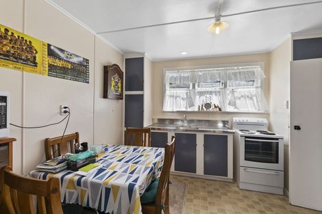 Photo of property in 310 George Street, Stokes Valley, Lower Hutt, 5019