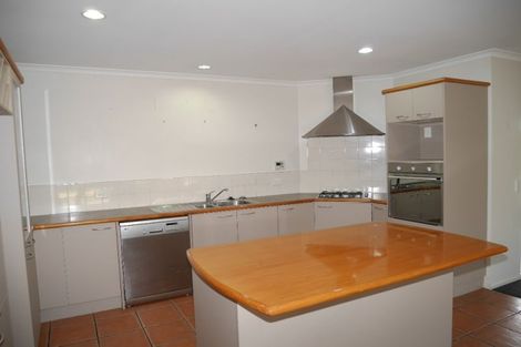 Photo of property in 8 Santa Teresa Court, Paraparaumu Beach, Paraparaumu, 5032