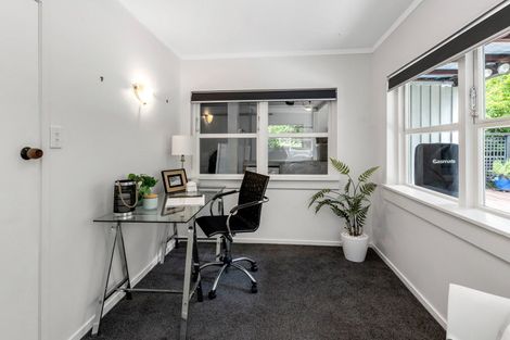 Photo of property in 68 Woodfern Crescent, Titirangi, Auckland, 0604