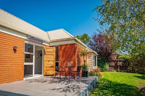 Photo of property in 1/8 Gatonby Place, Avonhead, Christchurch, 8042