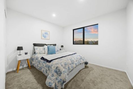 Photo of property in 1b Mamuku Drive, Massey, Auckland, 0614