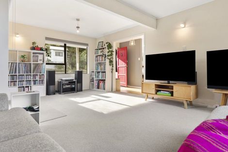 Photo of property in 85 Percy Dyett Drive, Karori, Wellington, 6012