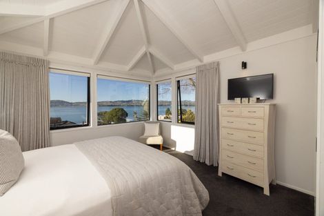 Photo of property in 253 Devonport Road, Tauranga, 3110