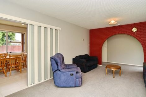 Photo of property in 93 Oakhampton Street, Hornby, Christchurch, 8042