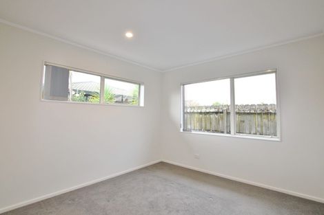 Photo of property in 9 Judd Place, Orewa, 0931