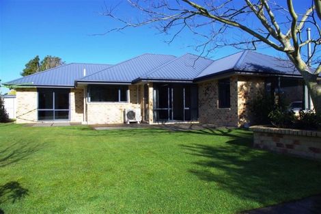 Photo of property in 11 Monterey Place, Parklands, Christchurch, 8083