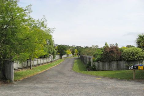 Photo of property in 26 Rosella Grove, Waimauku, 0812