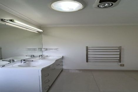 Photo of property in 3 Reinheimer Place, Flat Bush, Auckland, 2016