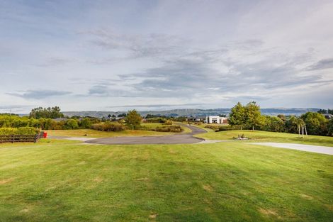 Photo of property in 21 Loveston Lane, Kelvin Grove, Palmerston North, 4470