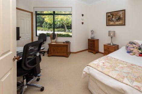 Photo of property in 384 Clifton Road, Whitford, Howick, 2571