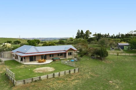 Photo of property in 1389 Highway 22, Pukekawa, Tuakau, 2696