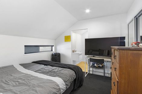 Photo of property in 138c Holly Road, St Albans, Christchurch, 8014