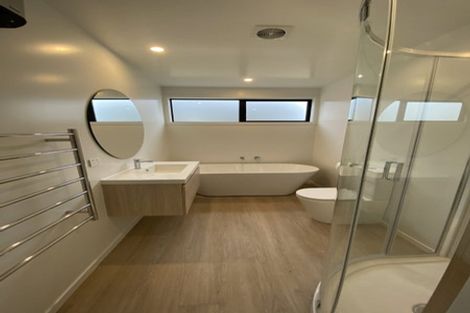 Photo of property in 18 Fallow Street, Jacks Point, 9371