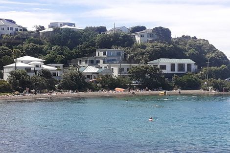 Photo of property in 82 Evans Bay Parade, Roseneath, Wellington, 6021