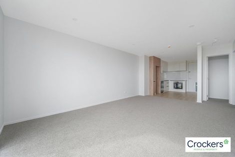 Photo of property in 2/10 Treasure Lane, Te Atatu South, Auckland, 0610