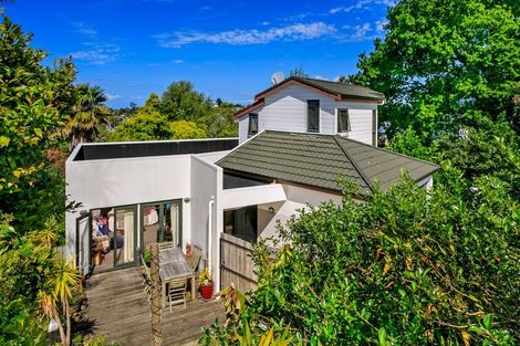 Photo of property in 2/710 East Coast Road, Milford, Auckland, 0620