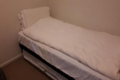 Photo of property in Atrium Towers, 7j/154 The Terrace, Wellington Central, Wellington, 6011