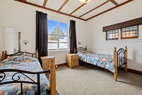 Photo of property in 220 Mangorei Road, Merrilands, New Plymouth, 4312