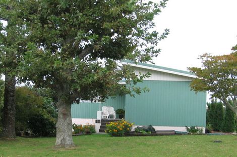 Photo of property in 21 Realm Place, Massey, Auckland, 0614