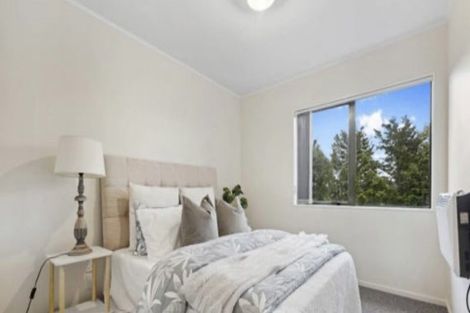 Photo of property in 11/12 Blueridge Close, Sunnyvale, Auckland, 0612