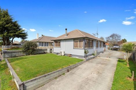 Photo of property in 42 Ross Crescent, Fairfield, Hamilton, 3214