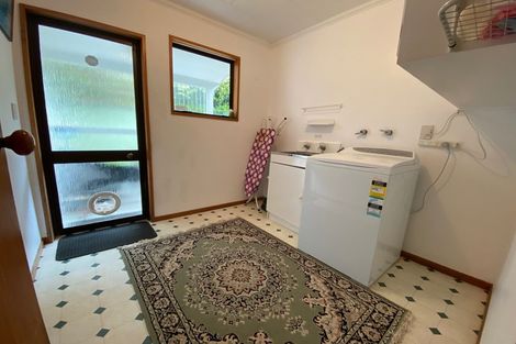 Photo of property in 10 Windsor Avenue, Waikanae, 5036
