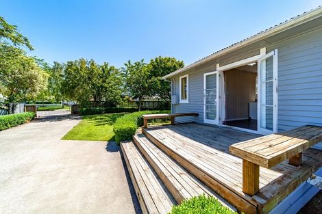 Photo of property in 15 Porritt Place, Waipukurau, 4200