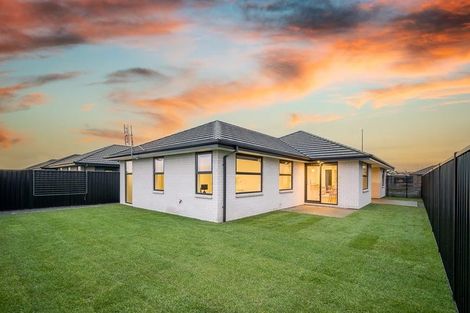 Photo of property in 12 Mcgarry Drive, Kaiapoi, 7630