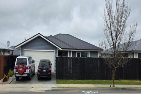 Photo of property in 73 Kippenberger Avenue, Rangiora, 7400