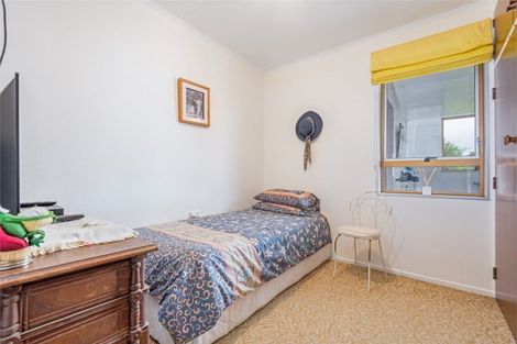 Photo of property in 10 Victoria Street, Pahiatua, 4910