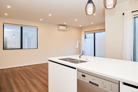 Photo of property in 36c Eastern Beach Road, Bucklands Beach, Auckland, 2012