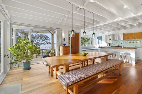 Photo of property in 76 St Michaels Avenue, Point Chevalier, Auckland, 1022