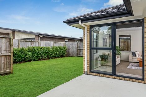 Photo of property in 28 North Ridge Drive, Rototuna North, Hamilton, 3210