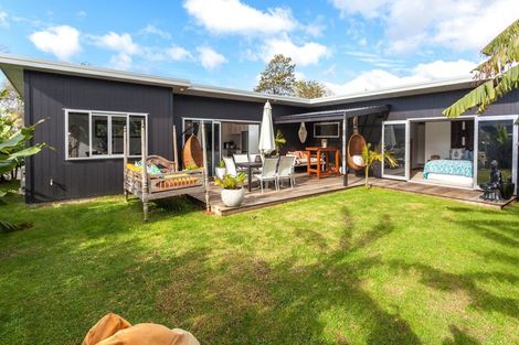 Photo of property in 1 Summer Lane, Tairua, 3508