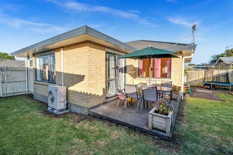 Photo of property in 3/24 Sturdee Road, Manurewa, Auckland, 2102