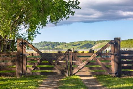 Photo of property in 138 Dakins Road, East Taratahi, Carterton, 5887
