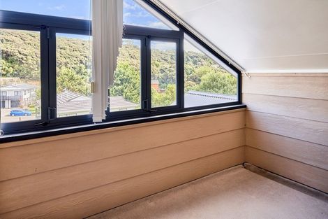 Photo of property in 57a Albatross Close, Whitby, Porirua, 5024